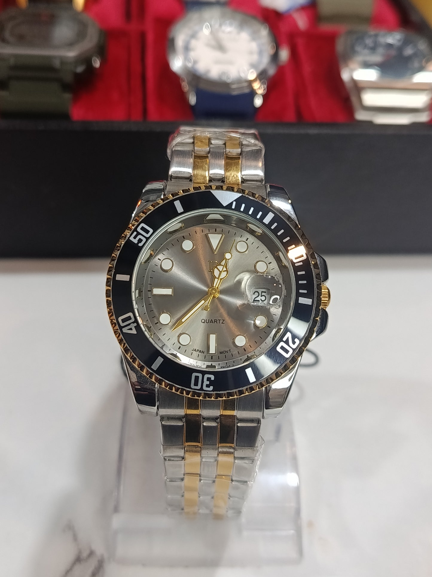 De Lawrence Double Tone Black Dial Red Black Bezel