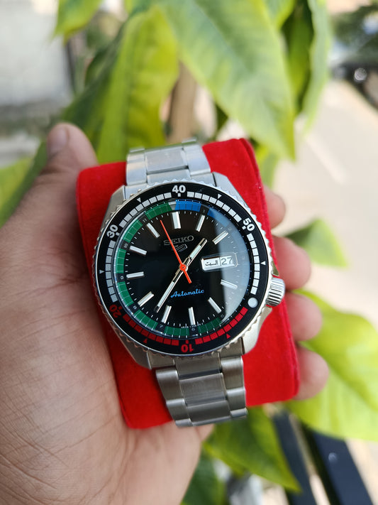 Seiko 5 Mode Automatic 42mm Men’s Watch – Pre-Owned Original Collector’s Timepiece