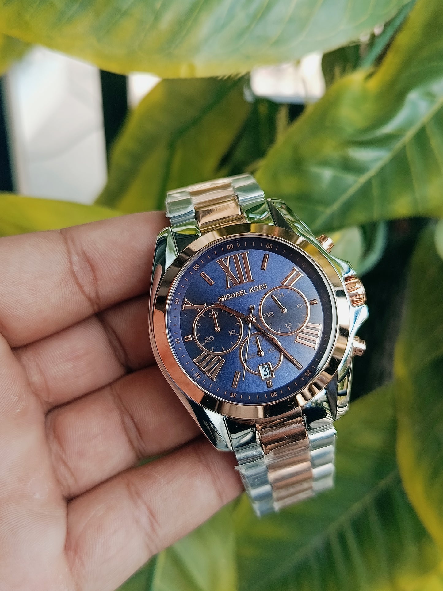 Michael Kors MK5606 Men’s Chronograph Watch – Black Dial Rose Gold Tone Stainless Steel