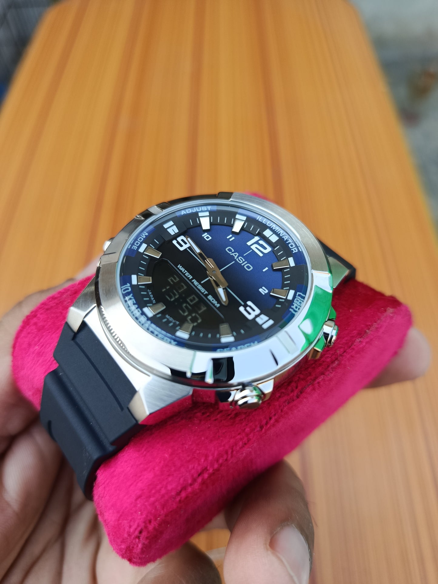 Casio AMW-870A-2AVDF Men’s Stainless Steel Watch | Dual Time | 100M Water Resistant