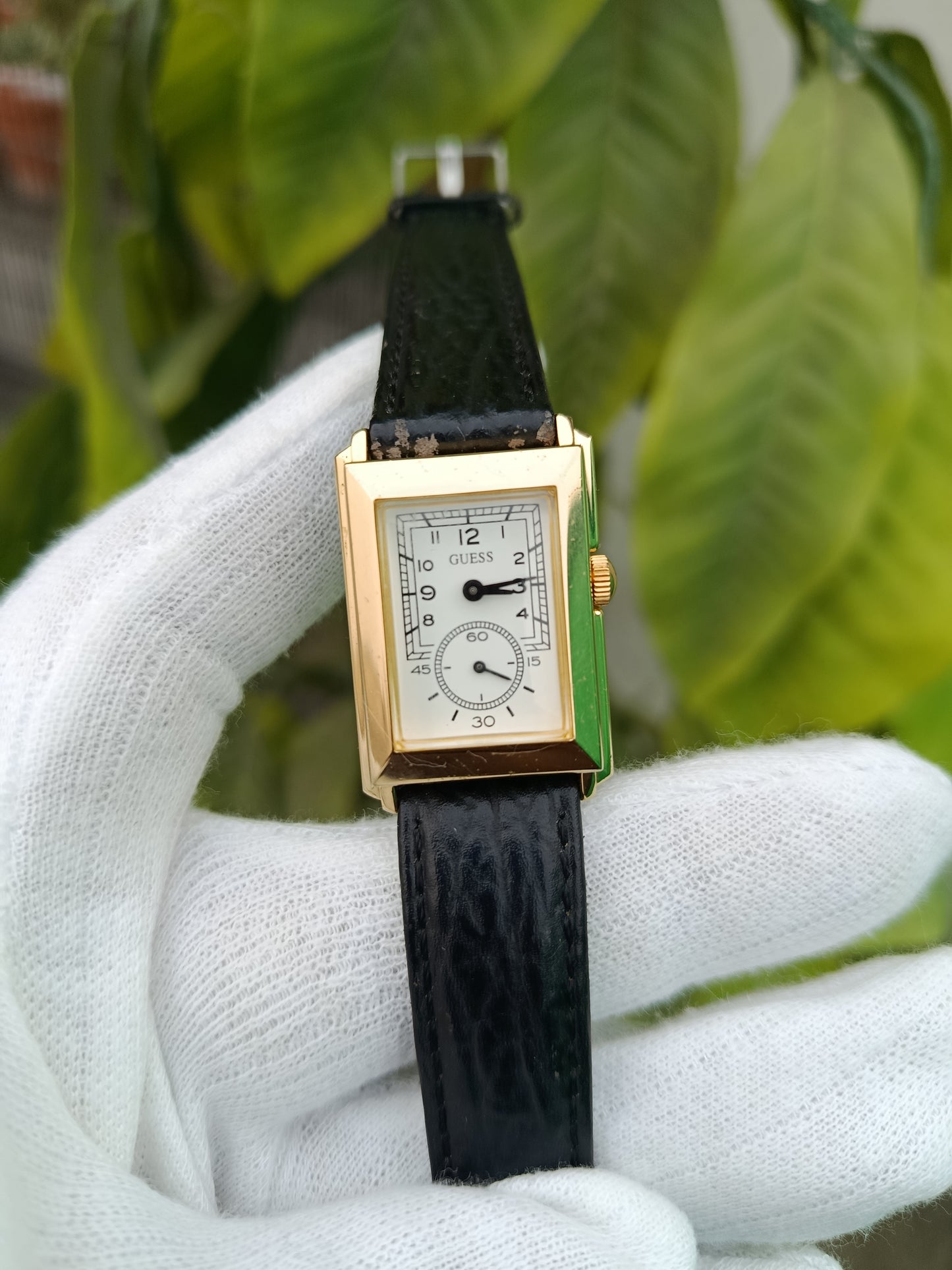 Vintage Guess Women's Down Indicator Watch