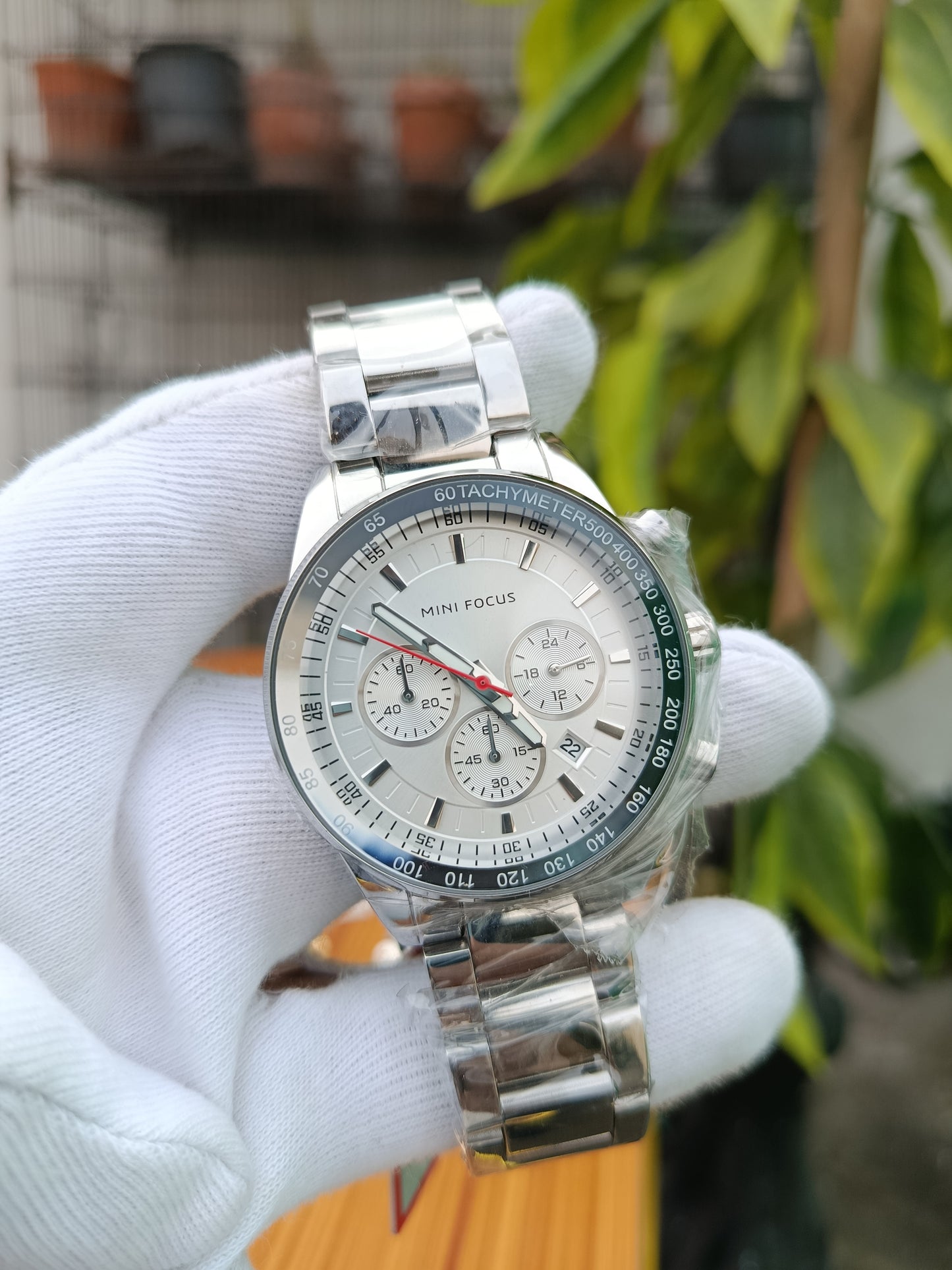Mini Focus MF0187G-02 Men’s Metal Band Watch – Modern Quartz Timepiece