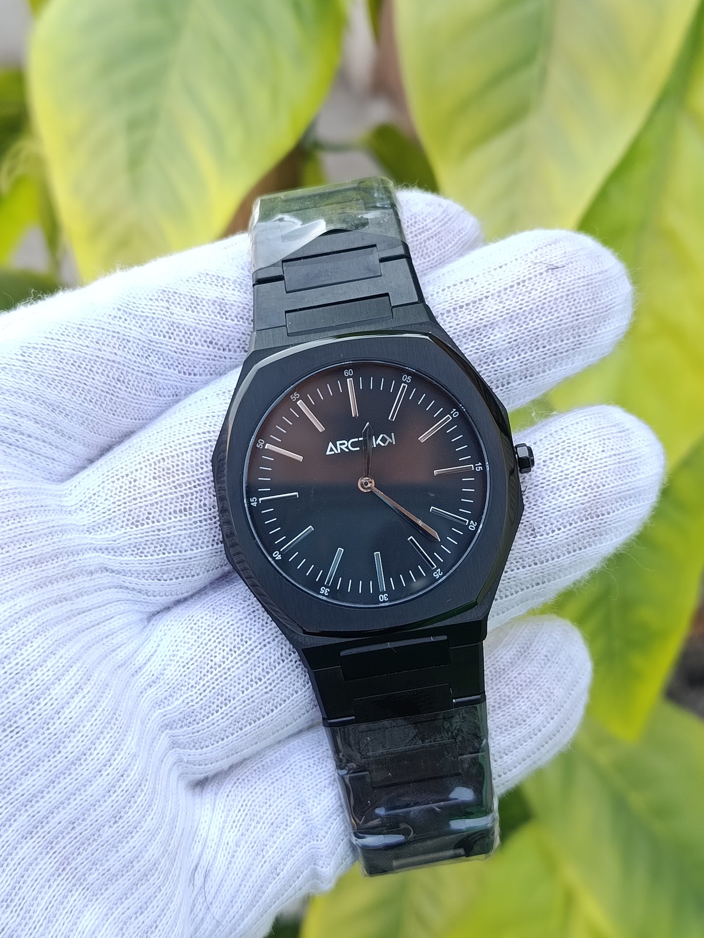 Arctik Cargo Men’s Black Slim Watch – Quartz Movement, Minimal Design