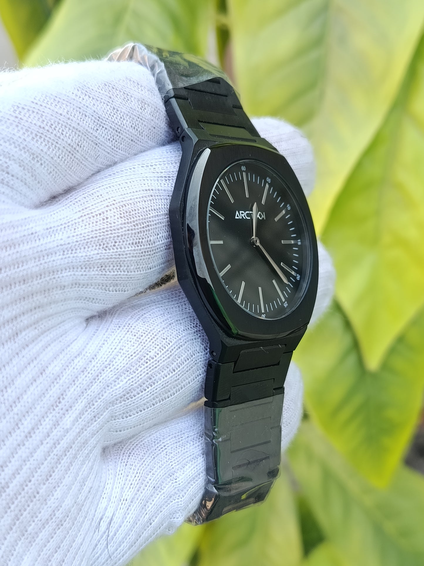 Arctik Cargo Men’s Black Slim Watch – Quartz Movement, Minimal Design