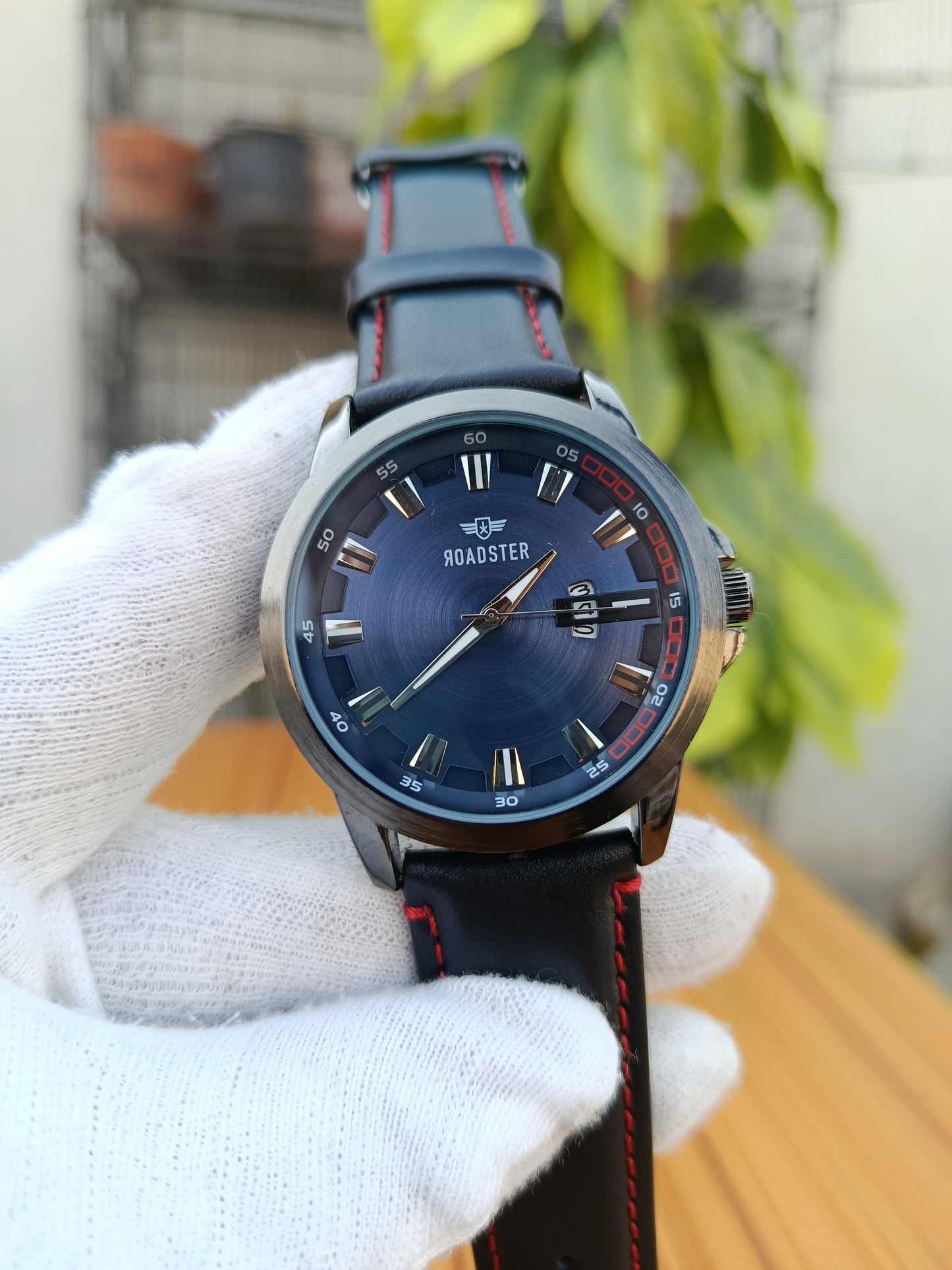 Roadster SS18-RD15 Men’s Analog Watch