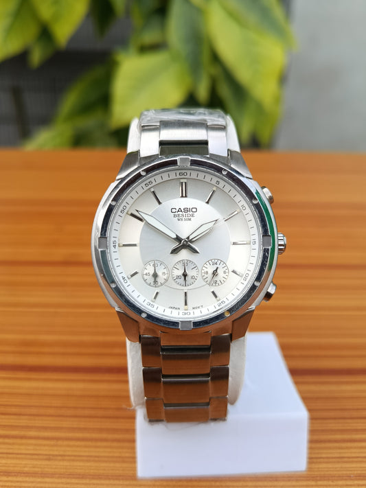 Casio BEM-504D-7A Beside Men’s Chronograph Watch | White Dial | Stainless Steel