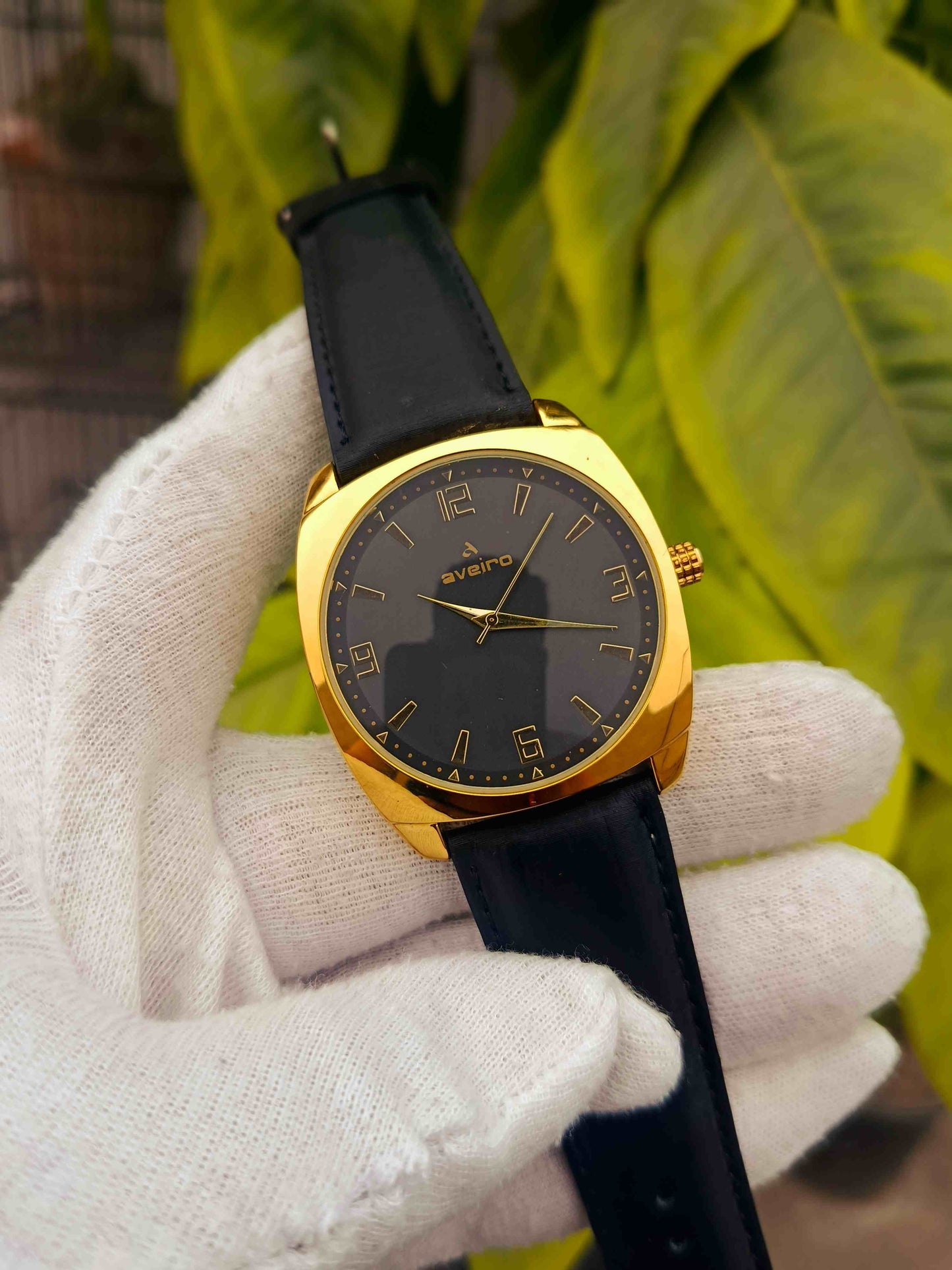 Aveiro Men's Light Weight Dress Watch