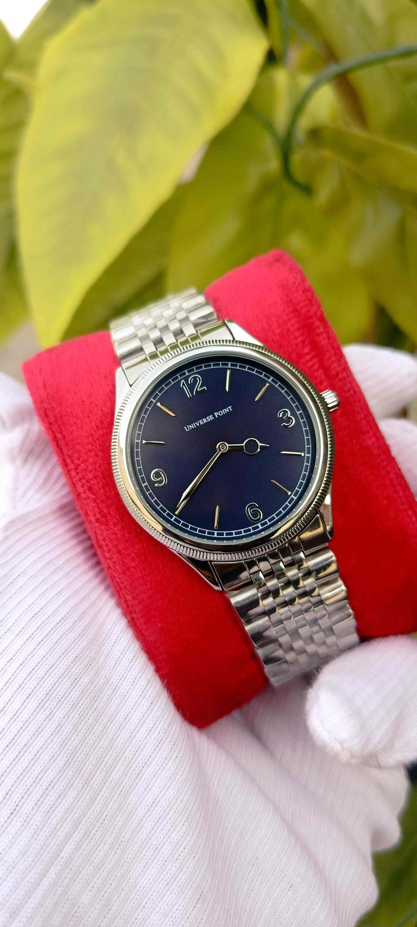 UNIVERSE POINT Navy Dial | Silver Metal Polish Bracelet with Fluted Bezel