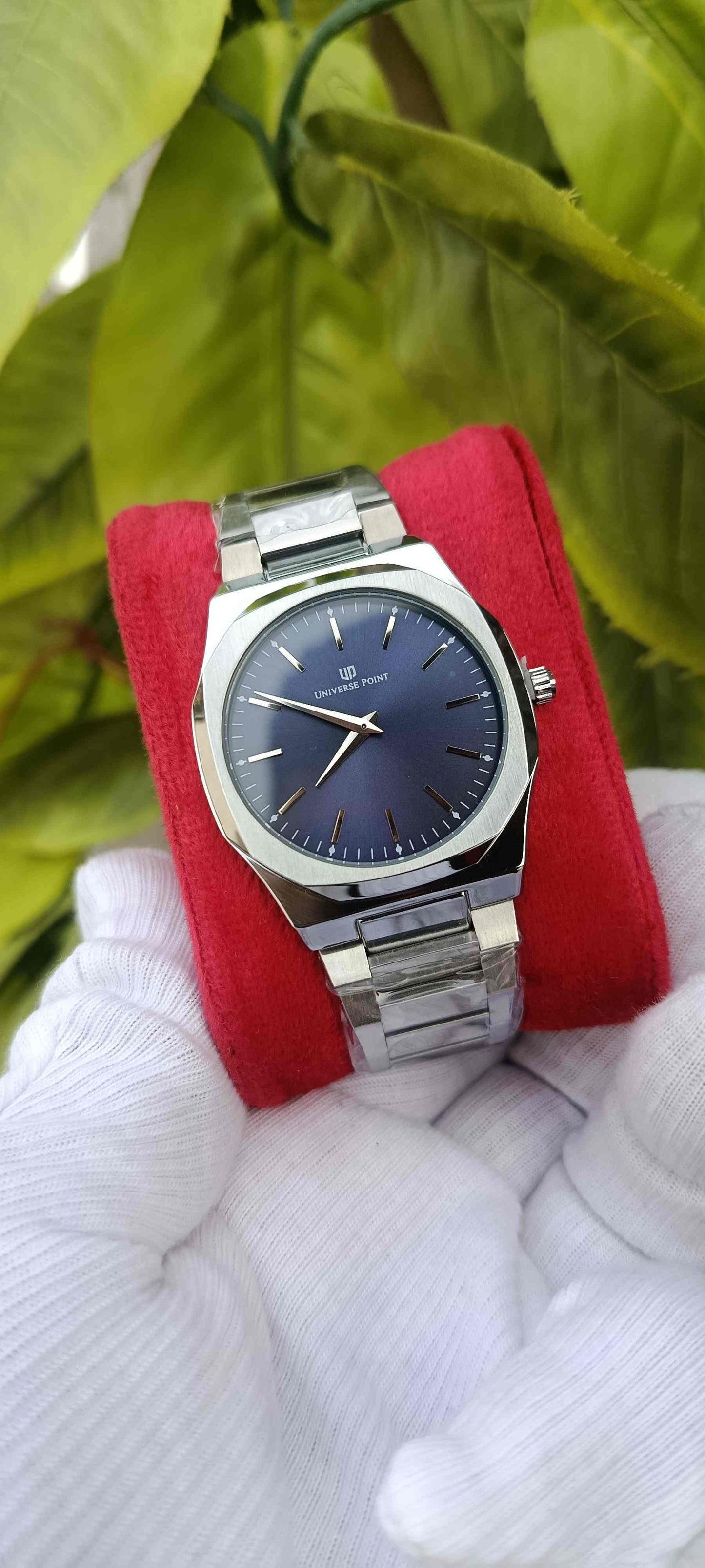 UNIVERSE POINT Navy Dial Bar Marker Watch | Metal Polish Bracelet