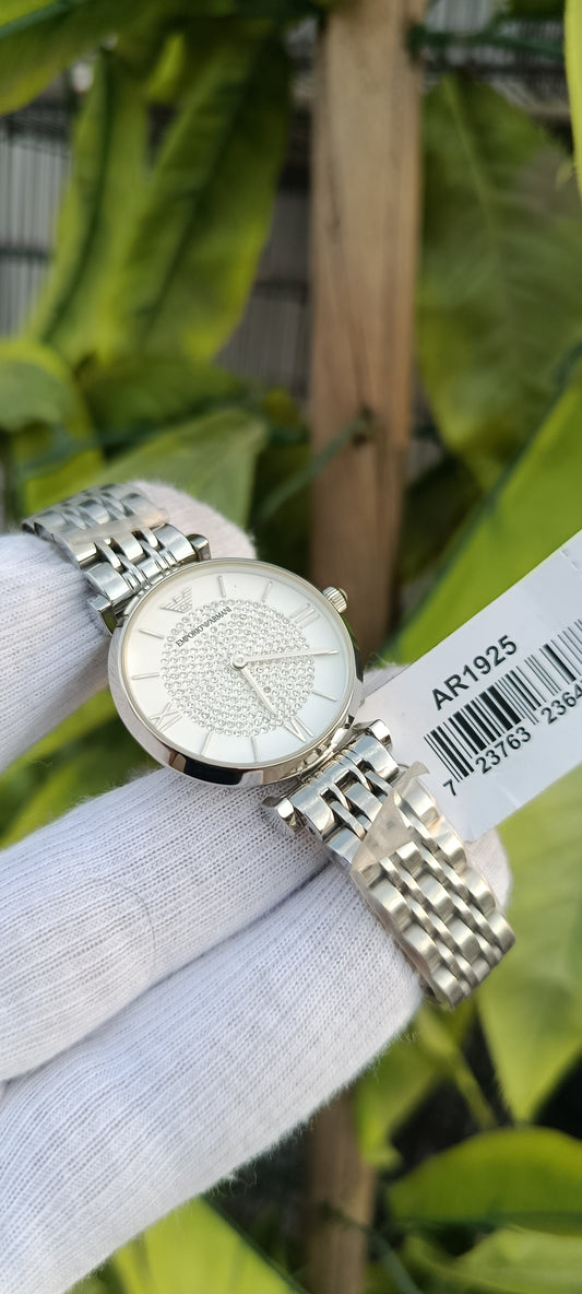 Emporio Armani Women's Gianni T-Bar Silver Watch – Crystal Pavé Dial | AR1925