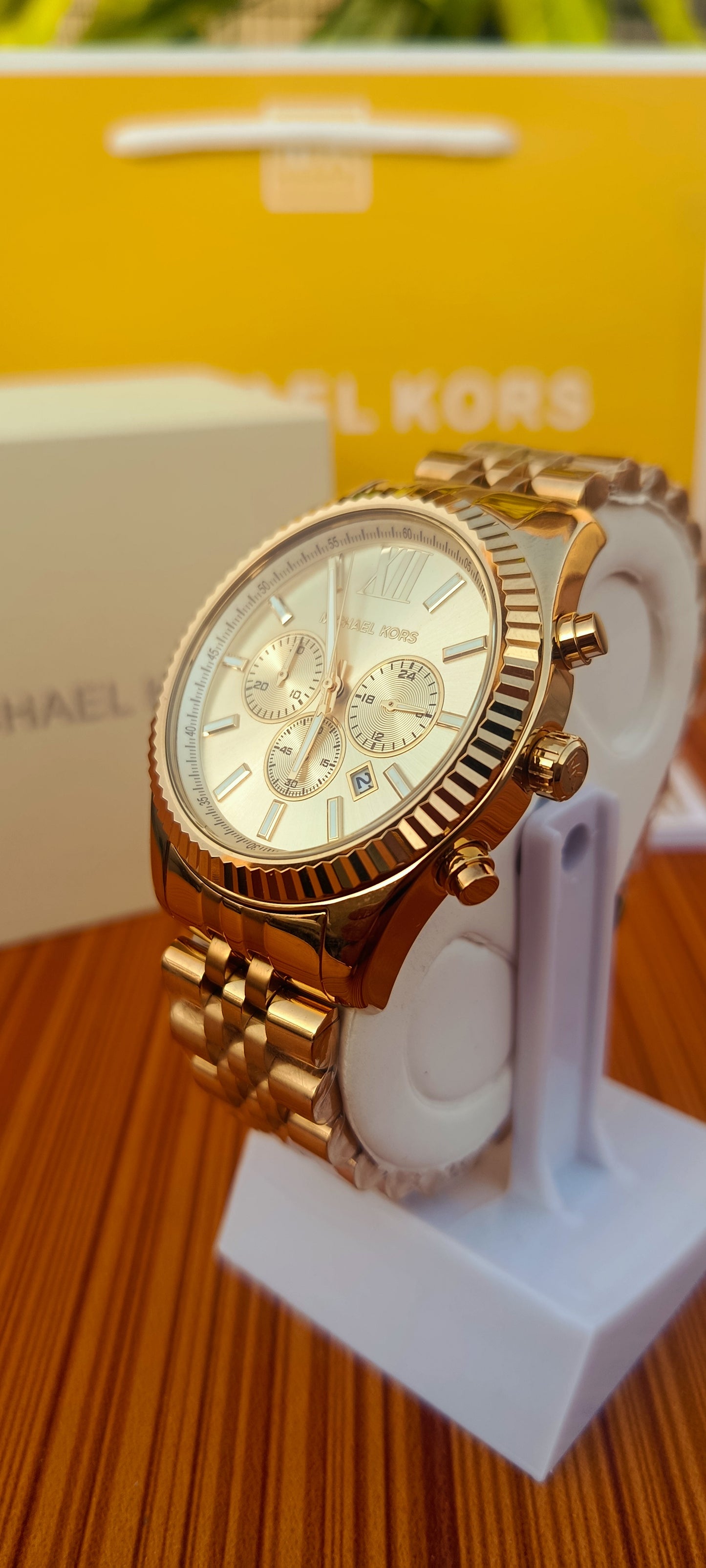 Michael Kors MK8281 Men's Lexington Chronograph Watch – Gold-Tone Stainless Steel with Champagne Dial, 45mm