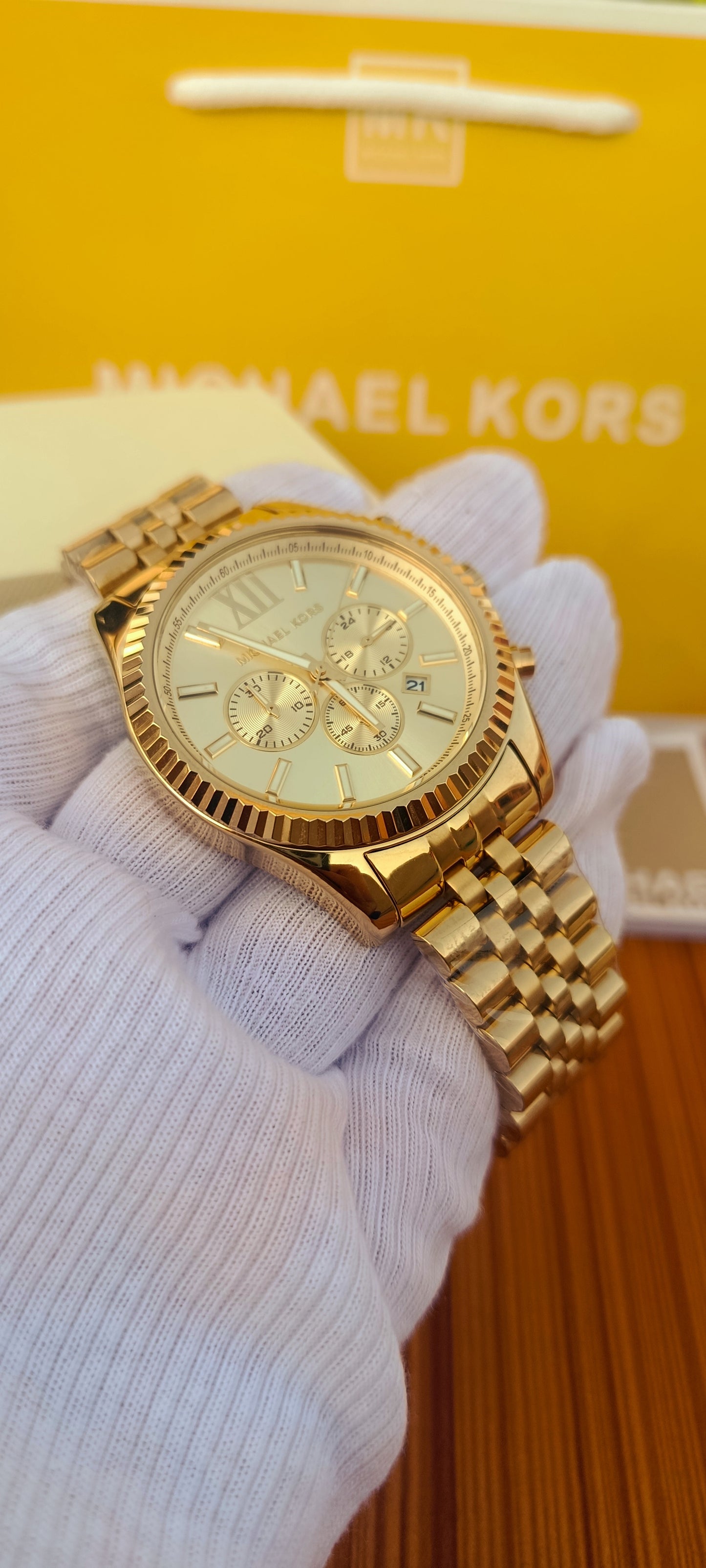 Michael Kors MK8281 Men's Lexington Chronograph Watch – Gold-Tone Stainless Steel with Champagne Dial, 45mm