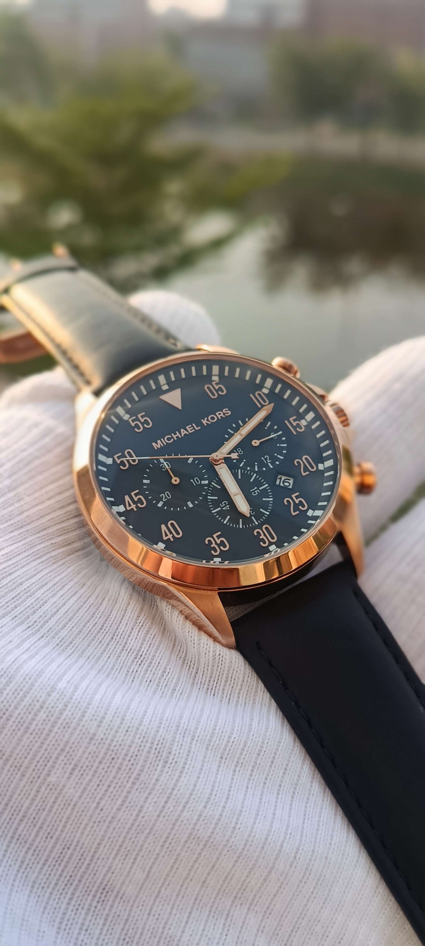 Michael Kors Gage Men’s Chronograph: Rose Gold-Tone Case & Black Leather Strap (MK8535)