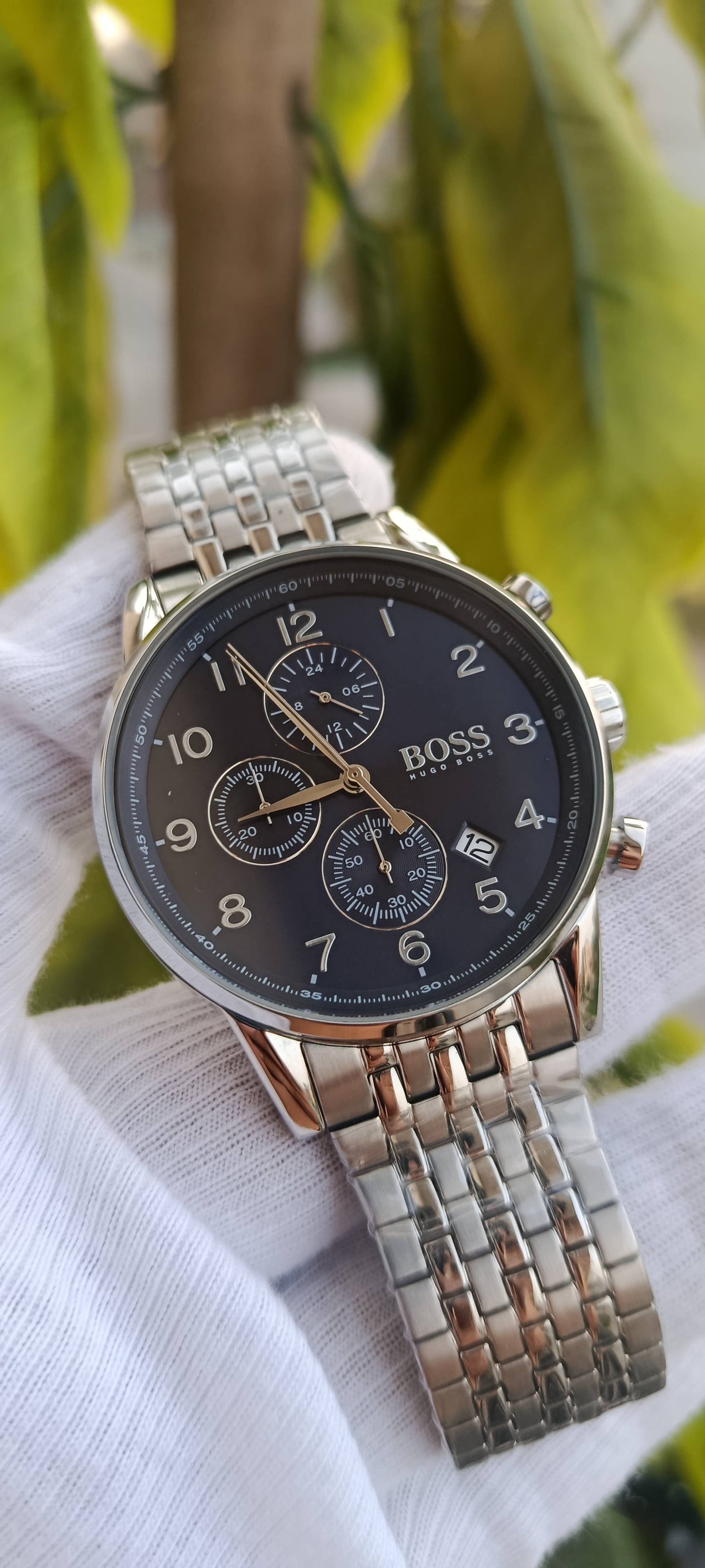 Hugo Boss Classic Navigator Men’s Watch – Blue Dial 1513498