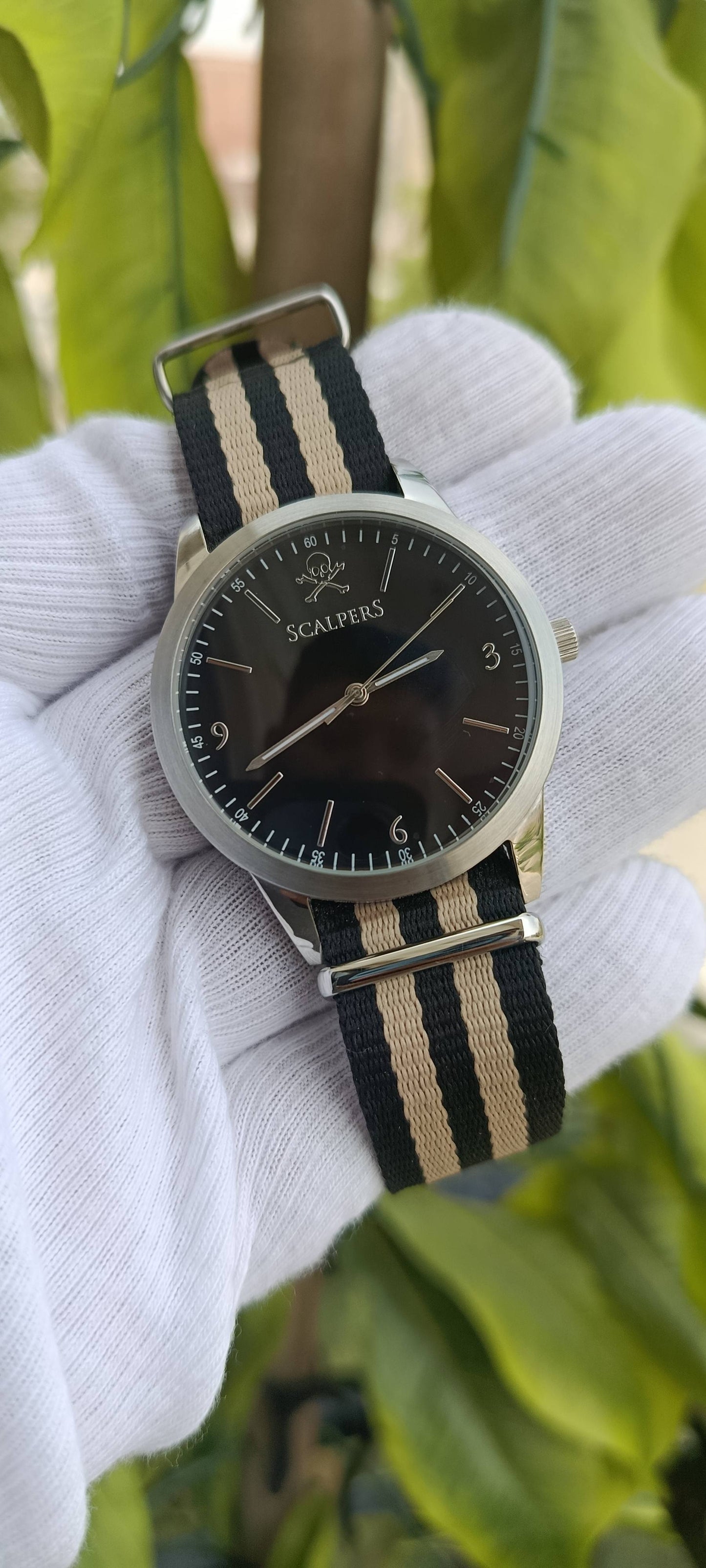 Scalpers Men's Analog Watch – Black Dial with Silver Case & Black-Beige NATO Strap
