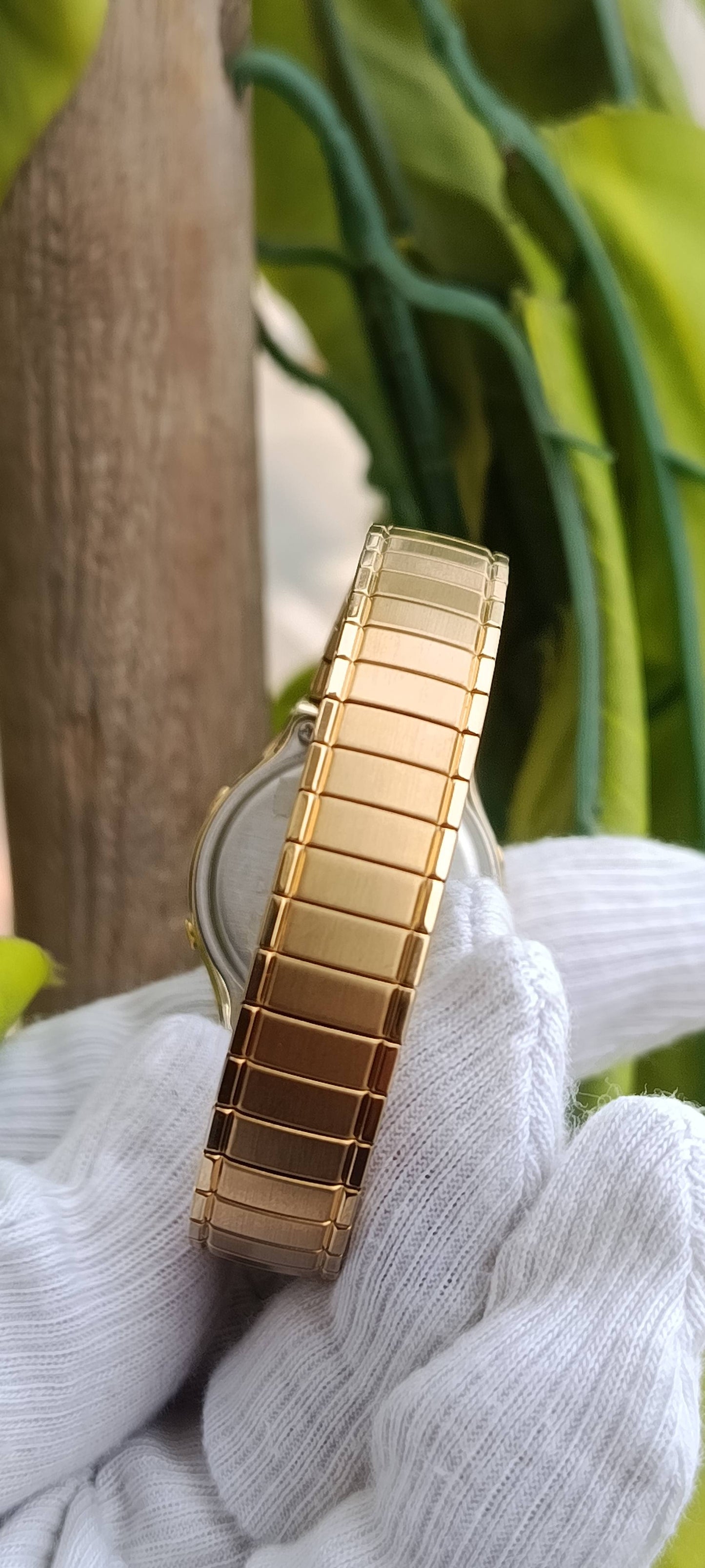 Timex Gold-Tone Digital Watch with Indiglo Backlight, Alarm & Water Resistant – Unisex Bracelet Watch