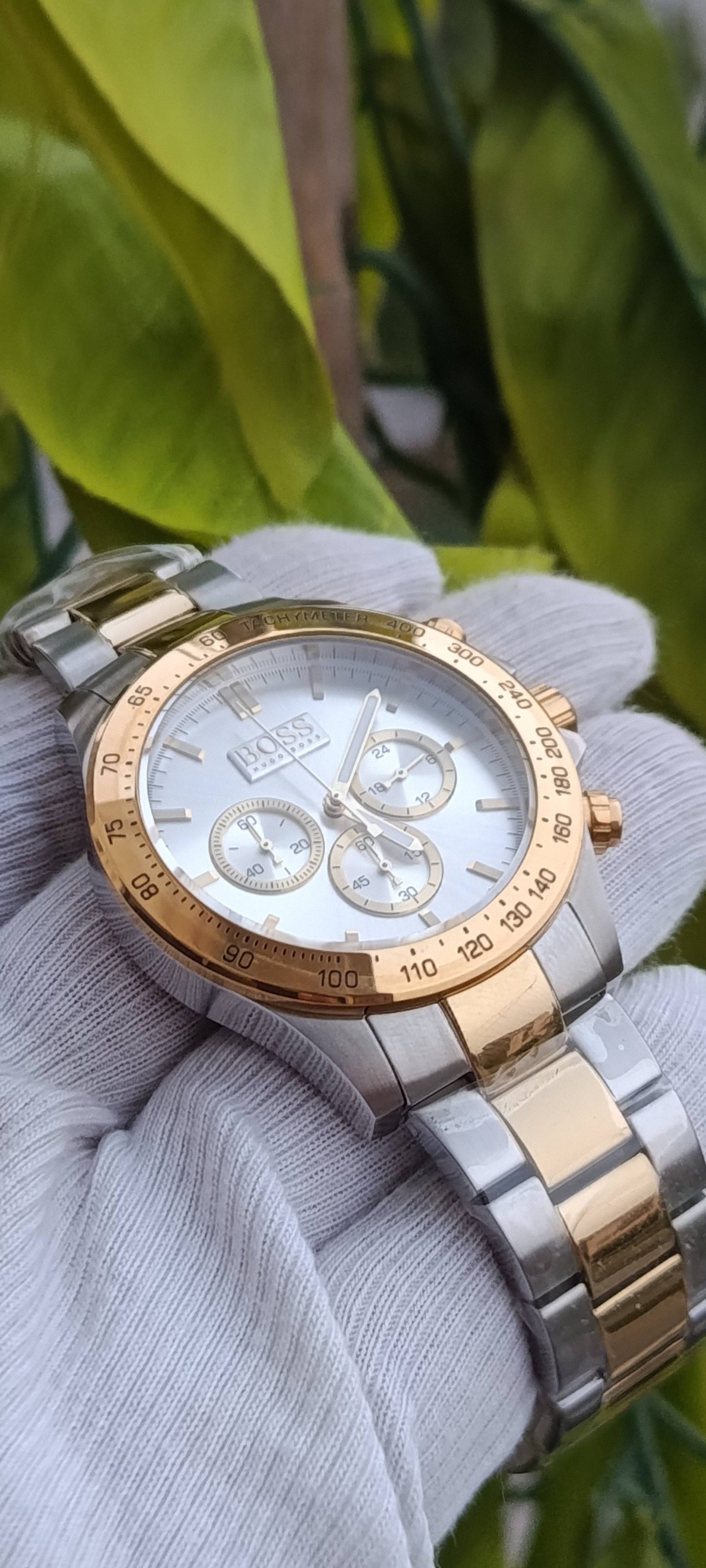 Hugo Boss Ikon Chronograph Watch for Men – Two-Tone Rose Gold & Silver Stainless Steel, White Dial, Tachymeter Bezel – Ref. 1513339