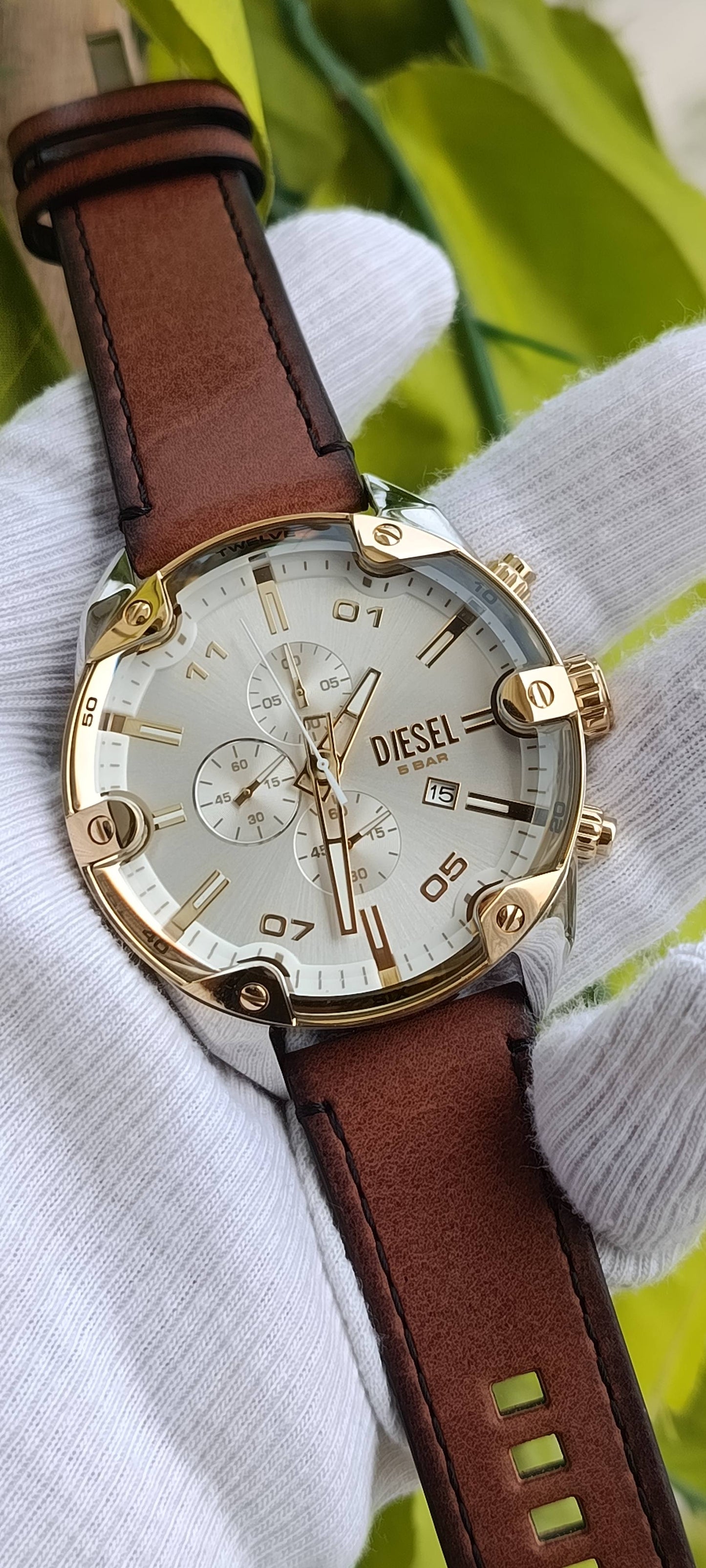 Diesel Spiked Chronograph Men's Watch – Silver Sunray Dial, Brown Leather Strap, 49mm (DZ4665)
