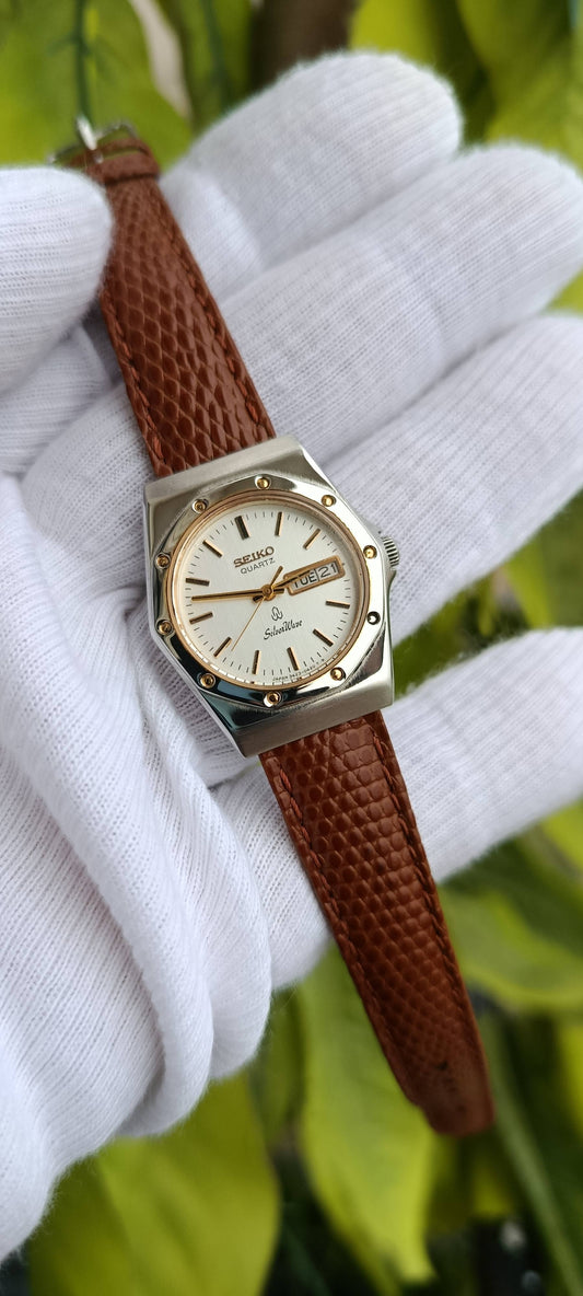 Seiko Silver Wave  Women's Quartz Men's Watch with Day-Date, Brown Leather Strap
