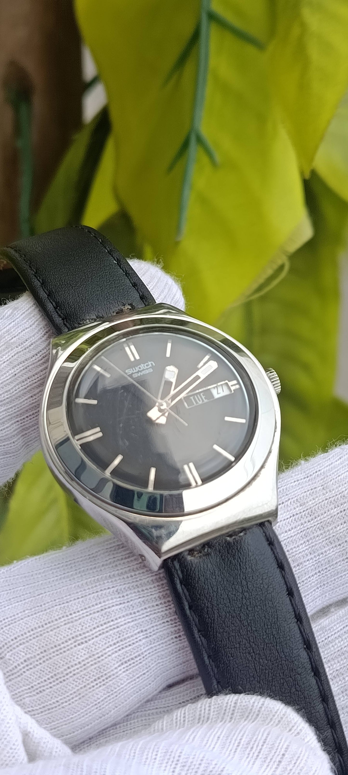 Swatch Swiss Men's Watch – Grey Dial with Day/Date, Stainless Steel Case, Black Leather Strap