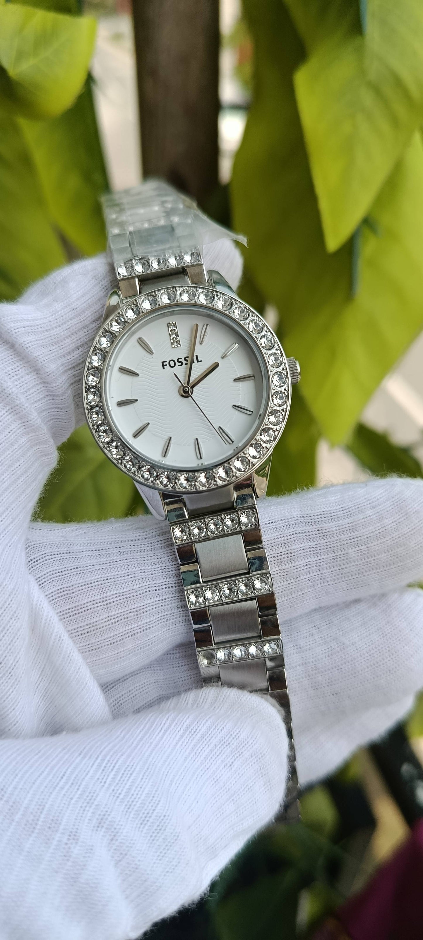Fossil Women's Jesse Stainless Steel Crystal Watch – Silver Dial (Model ES2362)