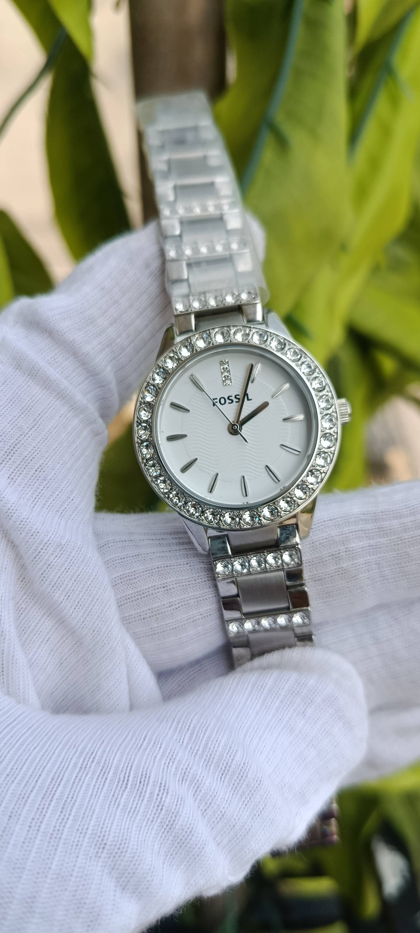 Fossil Women's Jesse Stainless Steel Crystal Watch – Silver Dial (Model ES2362)