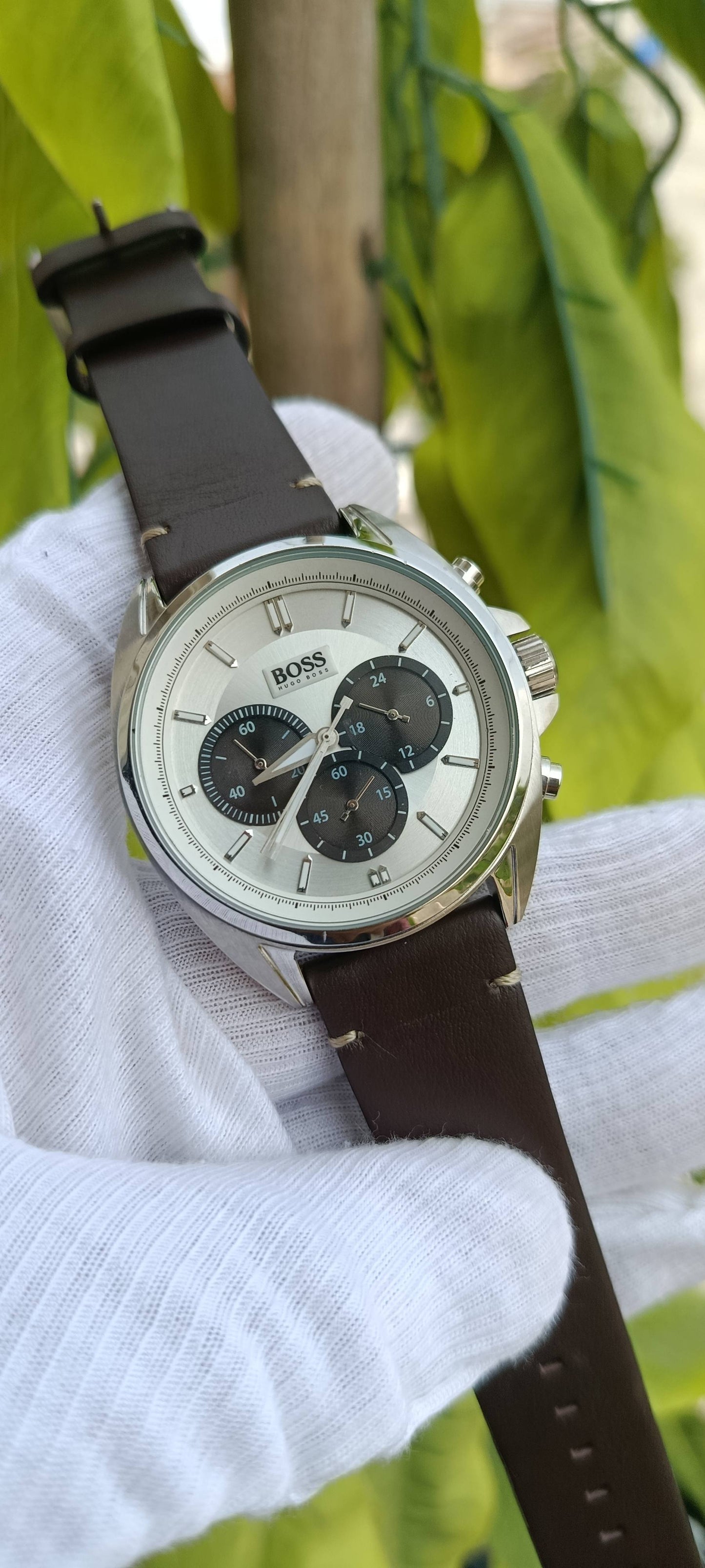 Hugo Boss Driver Chronograph Men's Watch 1512880 – Silver Dial & Black Leather Strap