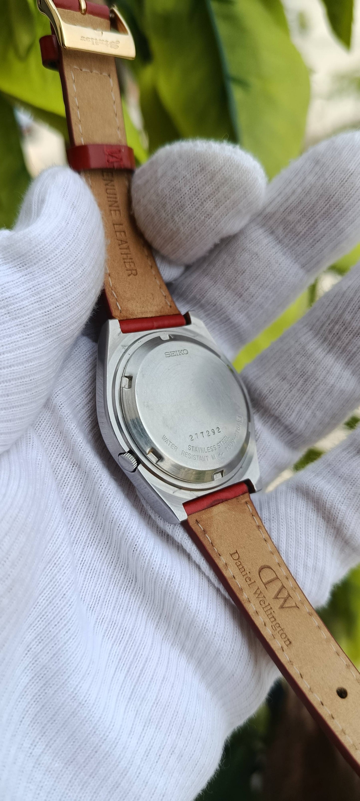 Vintage Seiko 5 7009-8101 Automatic Watch