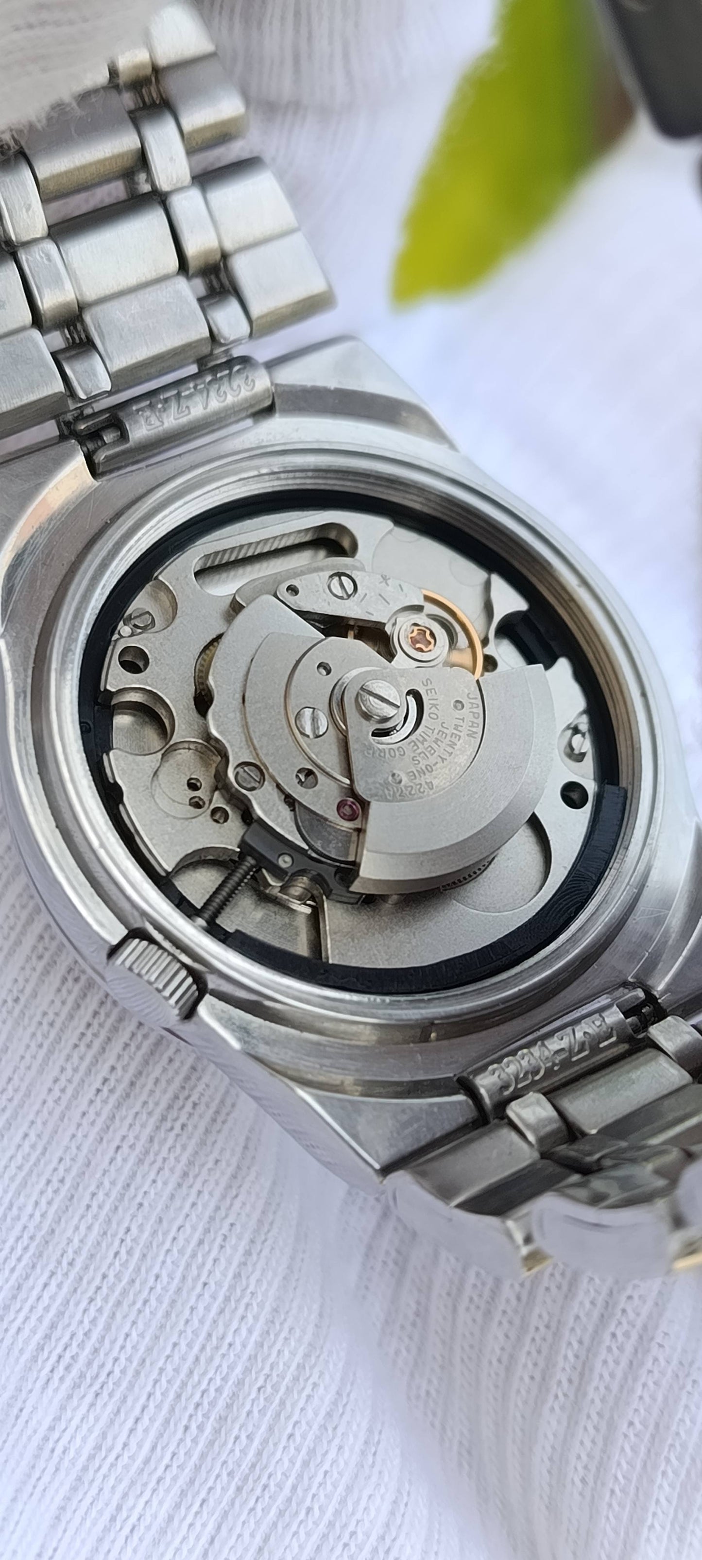 Vintage Seiko 5 Automatic Watch | 21 Jewels Day-Date | Stainless Steel Bracelet | Made in Japan