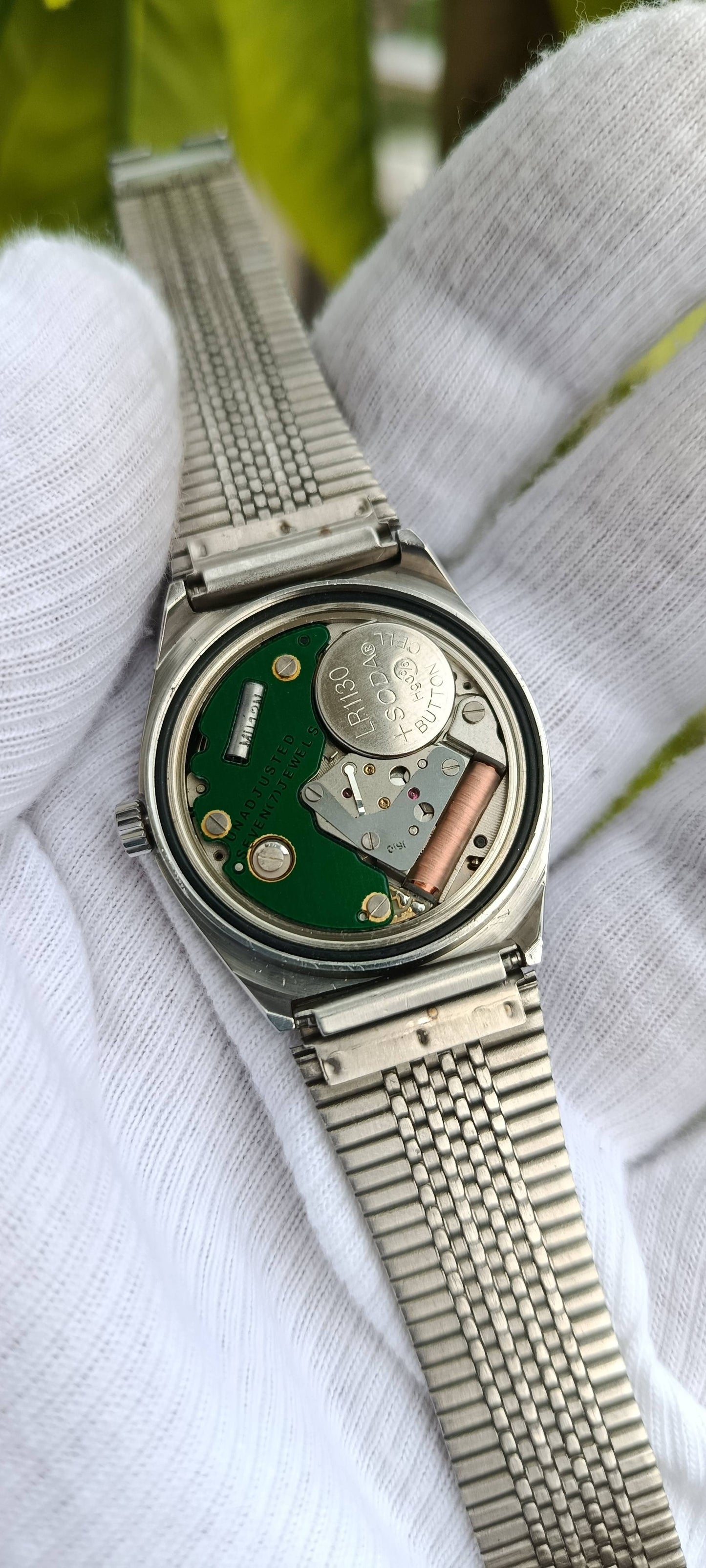 Vintage Pomar Quartz Watch | TV Case Design | Black Dial | Day-Date | Stainless Steel Bracelet