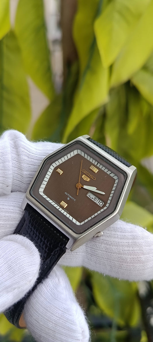 Vintage Seiko 5 Automatic Watch | Hexagonal Case | Brown Dial | Arabic Day-Date | Ref. 6309-5160R | Men's Japan-Made