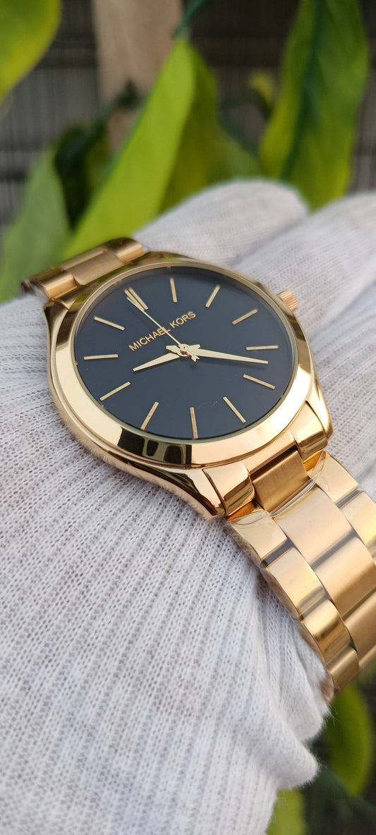 Michael Kors Slim Runway Watch – Black Dial, Gold-Tone