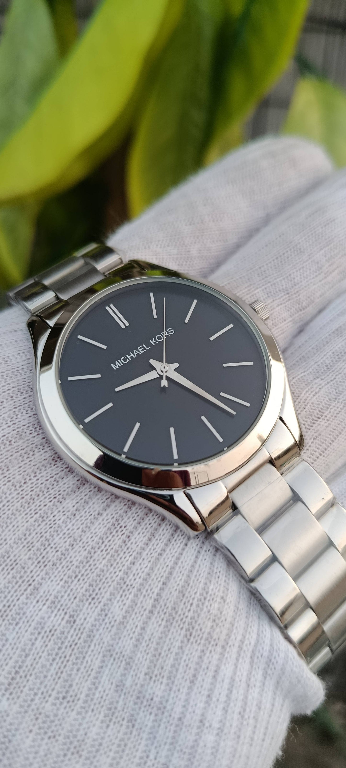 Michael Kors Slim Runway Watch – Black Dial, Stainless Steel, Unisex