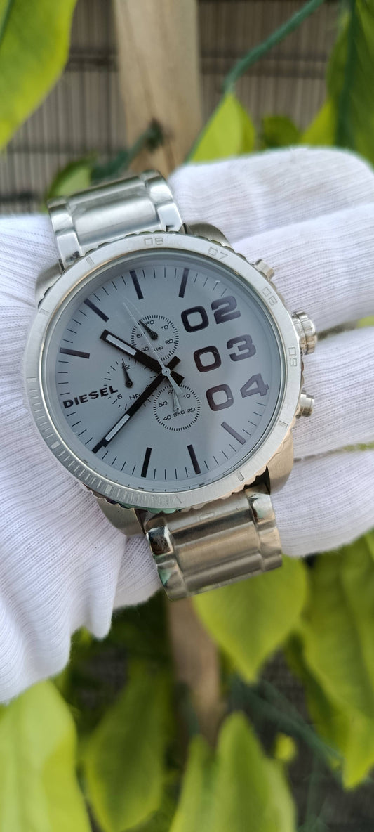 Diesel DZ4215 Men's Oversized Dial Chronograph Watch