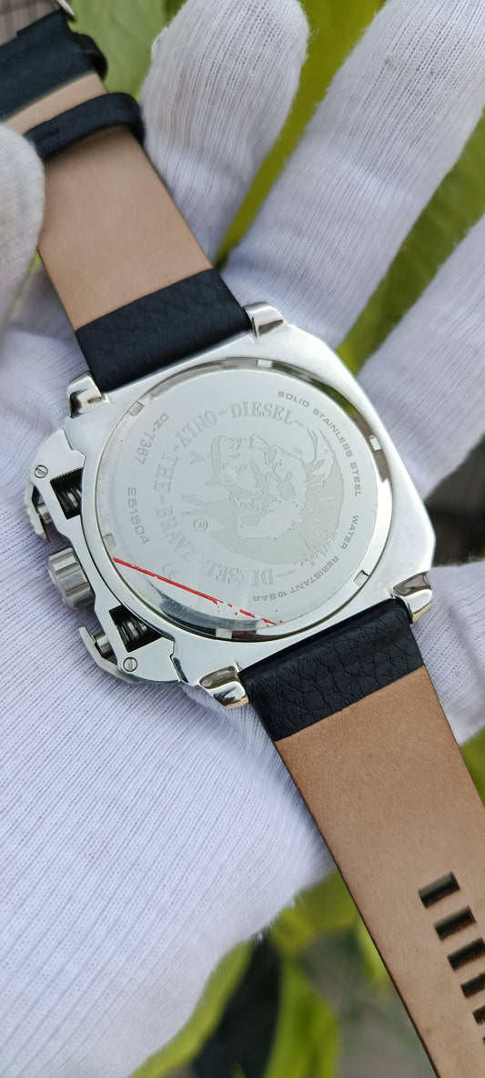 Diesel DZ7367 Men's Beige Dial Chronograph Watch Oversized Dial 48mm