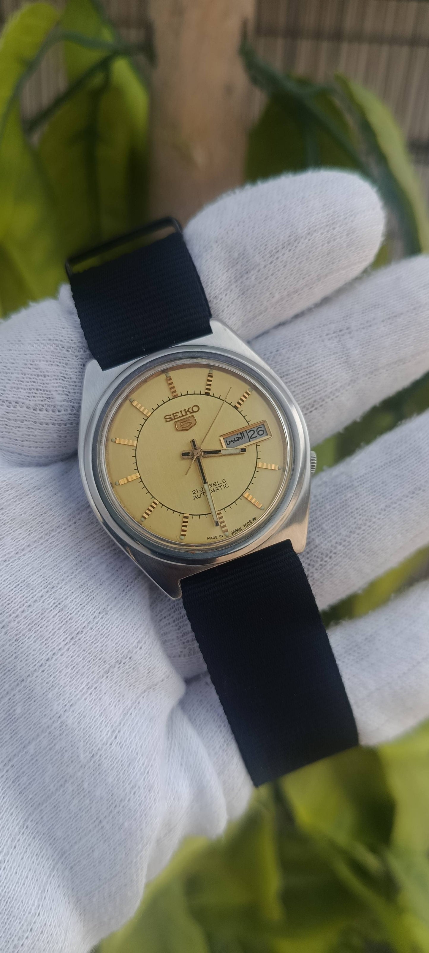 Seiko 5 Automatic 7009 Gold Textured Dial Vintage Watch – Black NATO Strap