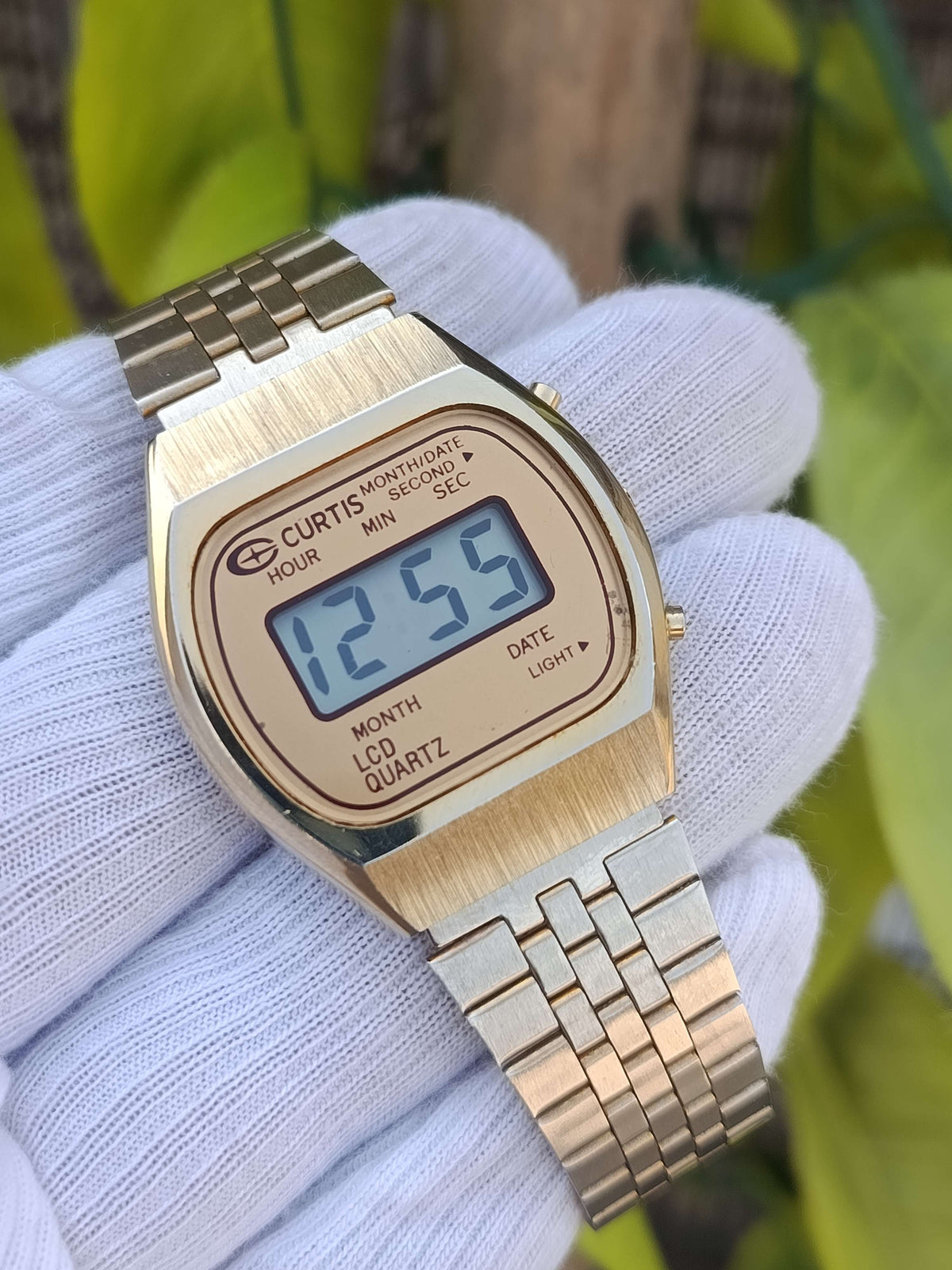 Vintage Curtis LCD Quartz Digital Retro 1970s–80s Style