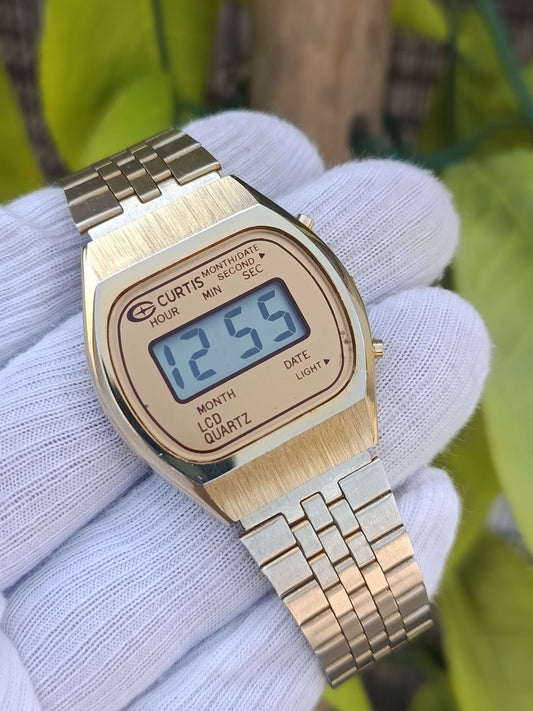 Vintage Curtis LCD Quartz Digital Retro 1970s–80s Style