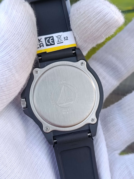 Q&Q VS16J006Y Men's Analog Watch