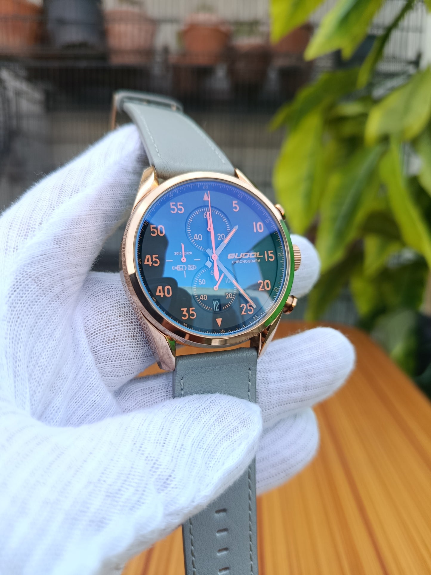 Guool Chronograph Men’s Watch – Gold Dial Light Grey Strap