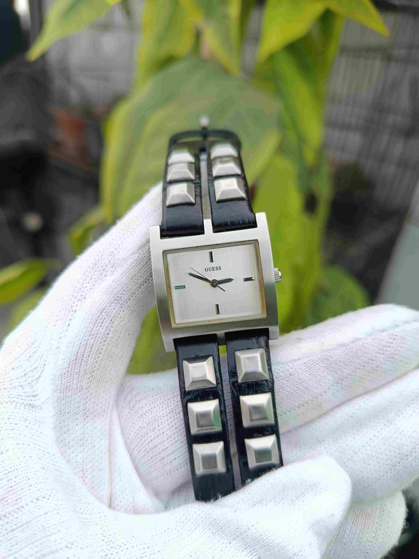 Guess Studded Women’s Watch (W70025L1)