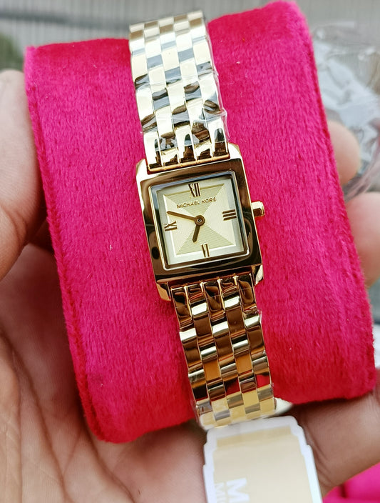 Michael Kors Gold Tone Stainless Steel Women’s Watch | Elegant Luxury Ladies Wrist Watch